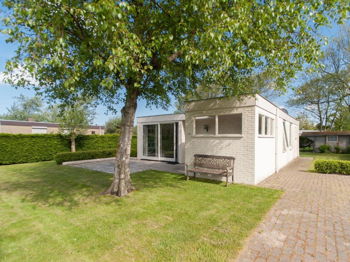 Cozy Holiday Home In Julianadorp With Garden Exterior foto