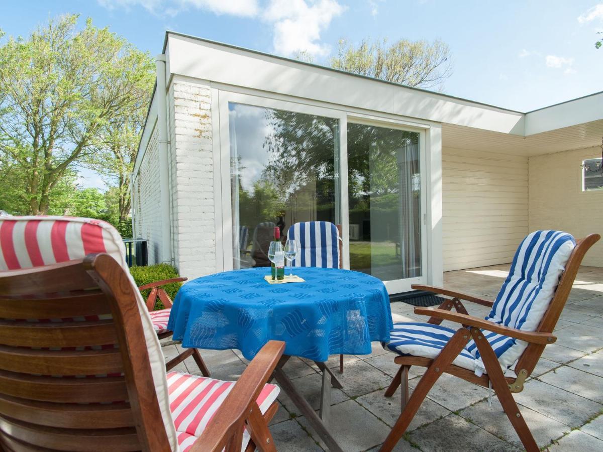 Cozy Holiday Home In Julianadorp With Garden Exterior foto