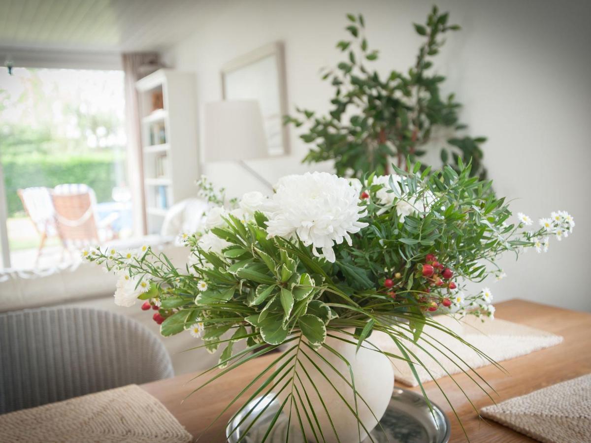 Cozy Holiday Home In Julianadorp With Garden Exterior foto